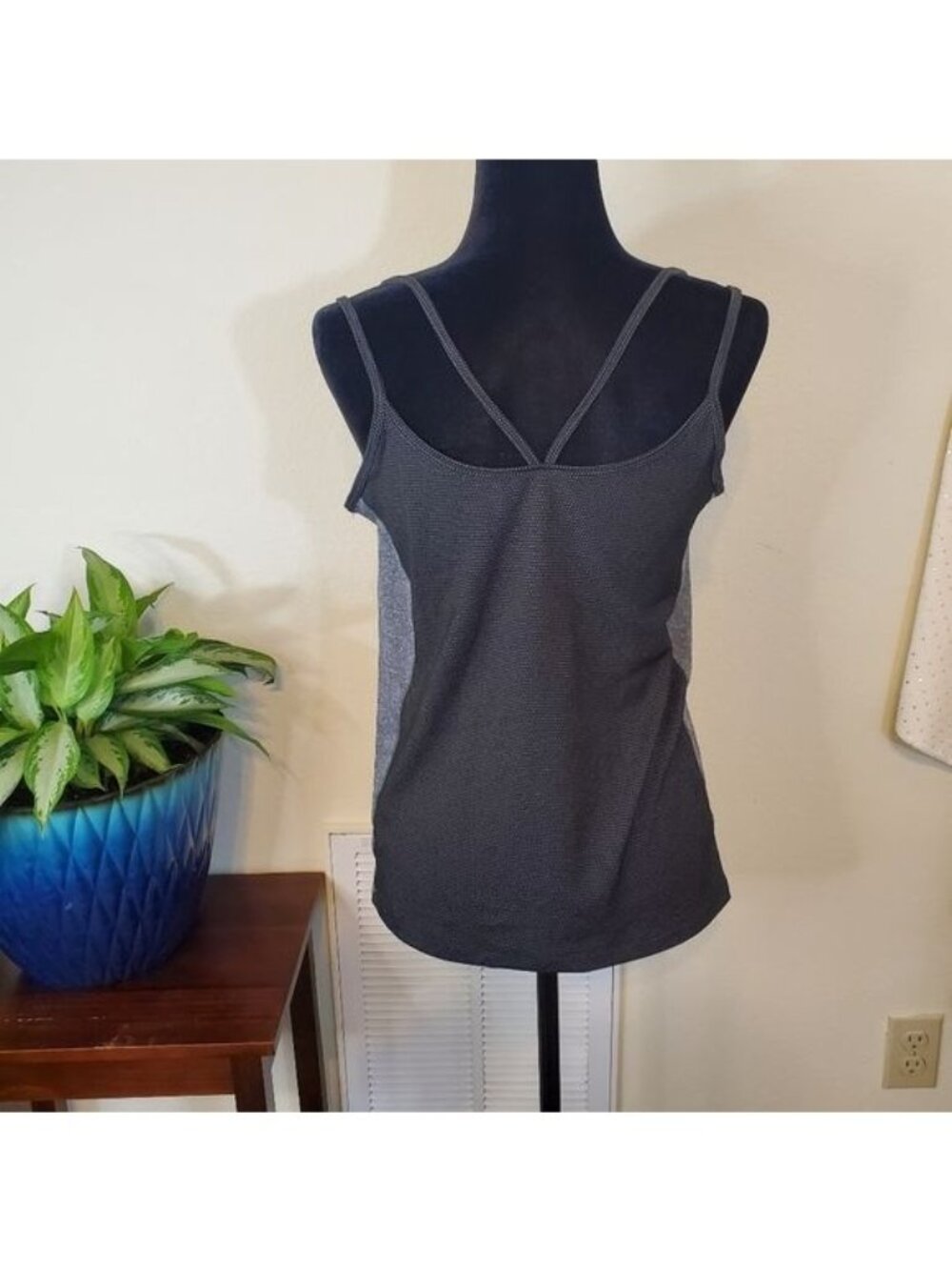 Champion Authentic wear, US ARMY Women's tank top, Medium - Picture 6 of 9
